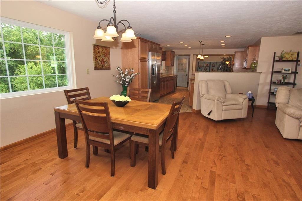 319 Springdale Road Venetia, PA 15367 - Photo 4 of 25