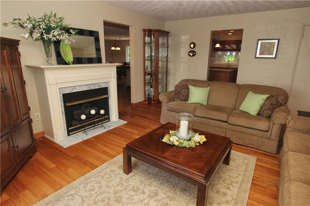 319 Springdale Road Venetia, PA 15367 - Photo 6 of 25