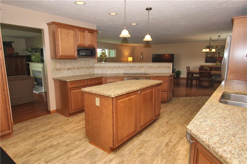 319 Springdale Road Venetia, PA 15367 - Photo 8 of 25