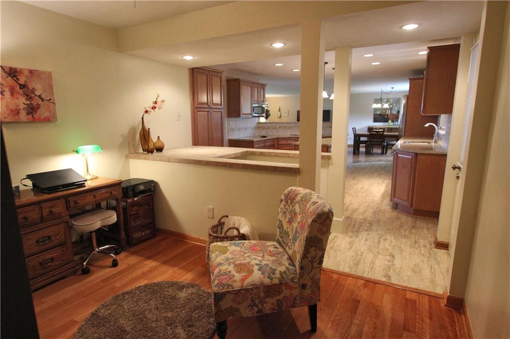 319 Springdale Road Venetia, PA 15367 - Photo 10 of 25