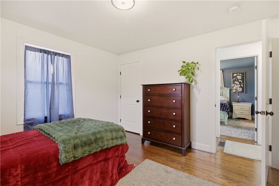 739 E Road Tiverton, RI 02878 - Photo 24 of 41