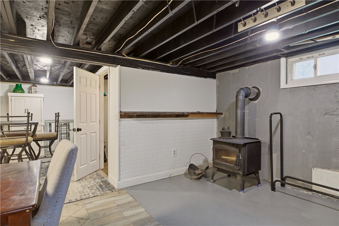 739 E Road Tiverton, RI 02878 - Photo 28 of 41