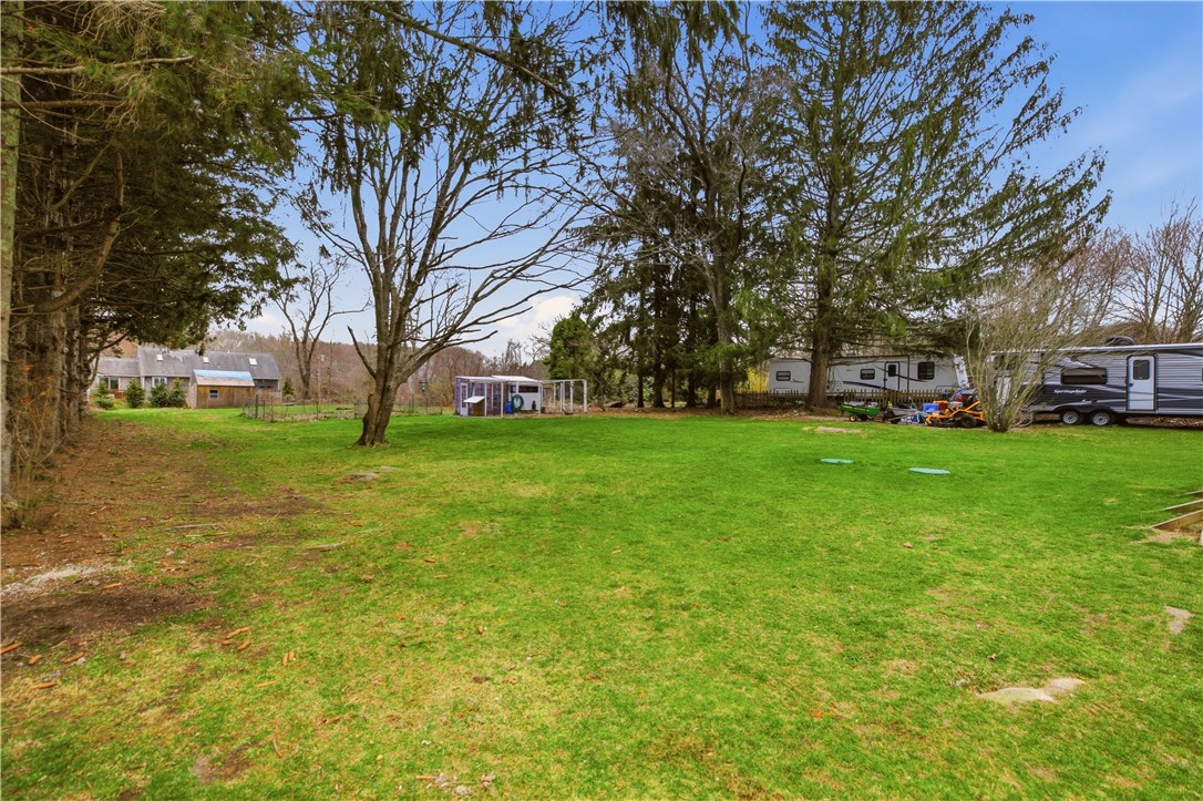739 E Road Tiverton, RI 02878 - Photo 37 of 41