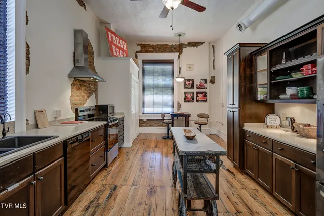 $685,000 | 109 East Main Street, Unit STE 301, Jonesborough, TN 37659