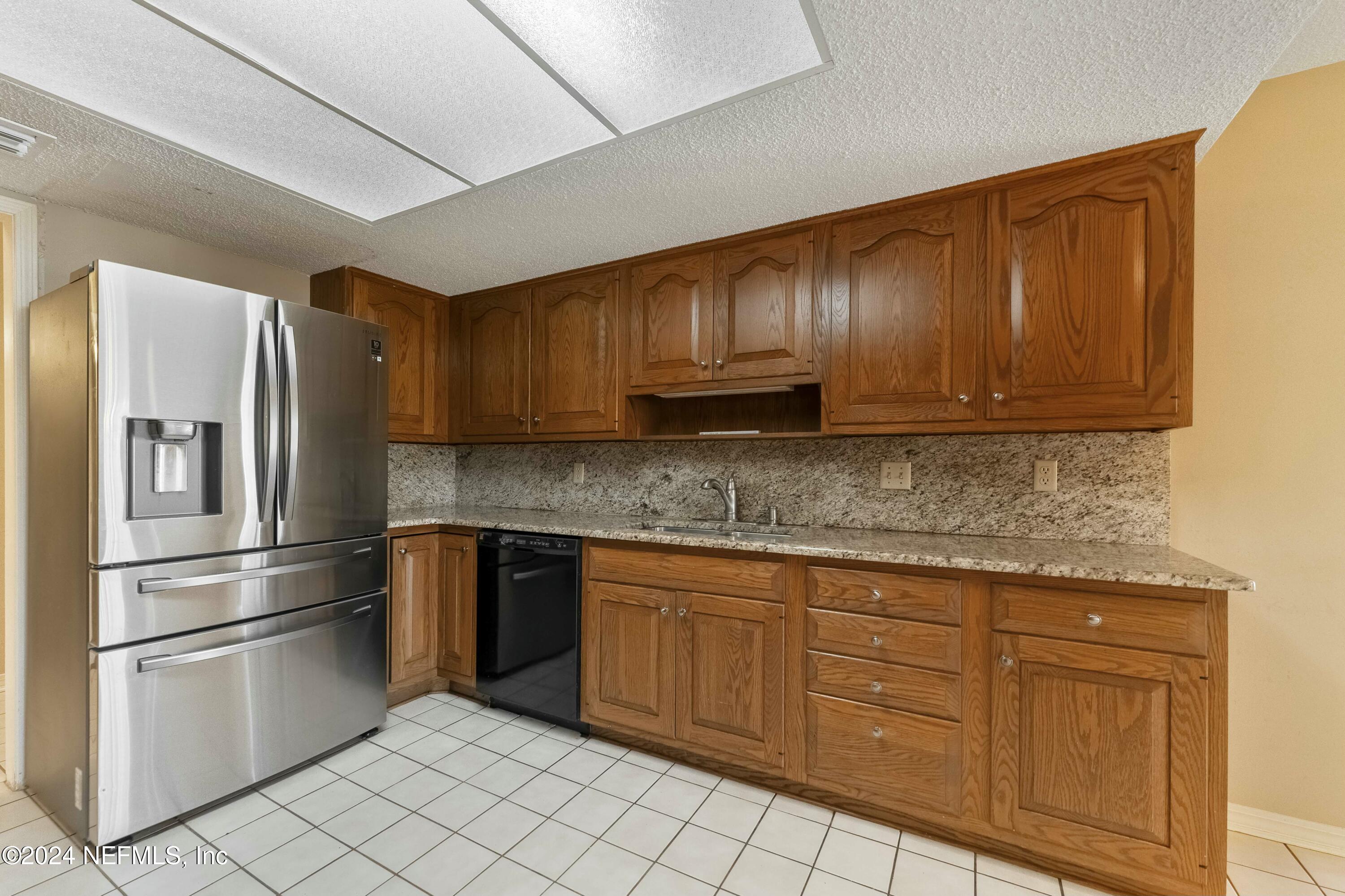 4251 Monument Road, Unit 501 Jacksonville, FL 32225 - Photo 16 of 44 Kitchen