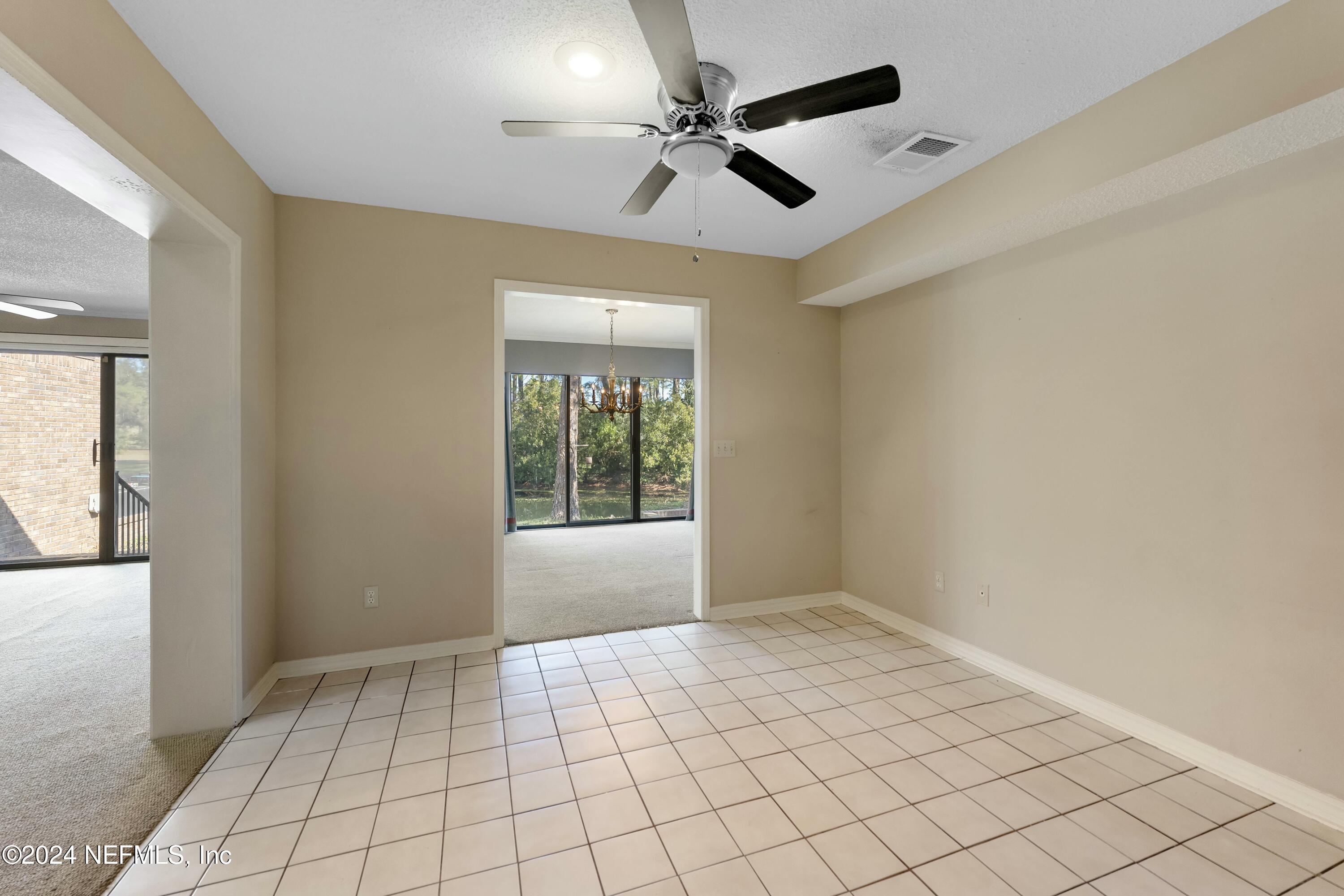 4251 Monument Road, Unit 501 Jacksonville, FL 32225 - Photo 18 of 44 Eat in Kitchen