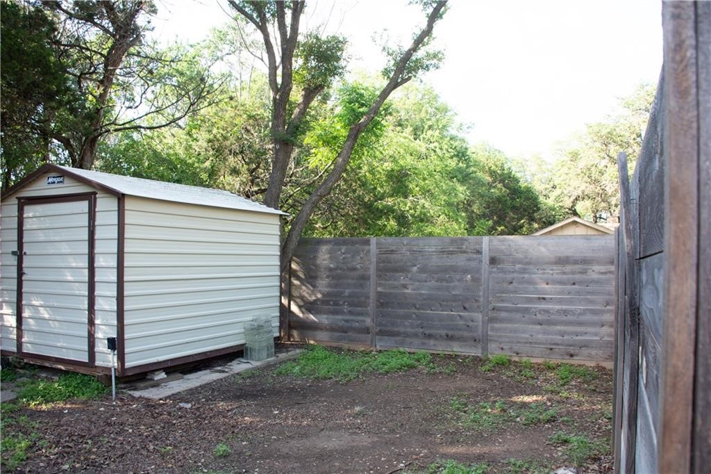 7000 Greenock Street Austin, TX 78749 - Photo 18 of 22 a view of a backyard