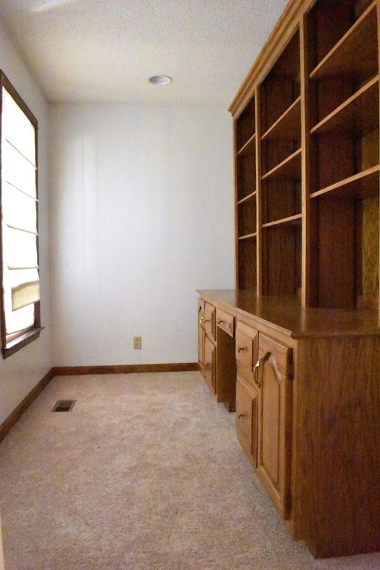 4430 Jones Road Macon, GA 31216 - Photo 12 of 28 an empty room with windows
