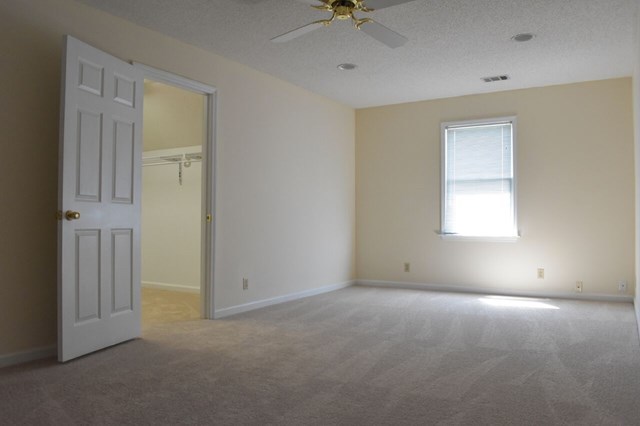 4430 Jones Road Macon, GA 31216 - Photo 18 of 28 an empty room with a window