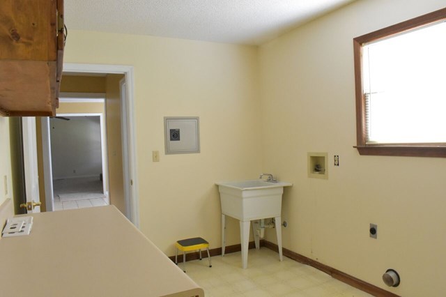 4430 Jones Road Macon, GA 31216 - Photo 9 of 28 a view of a room with table and chair
