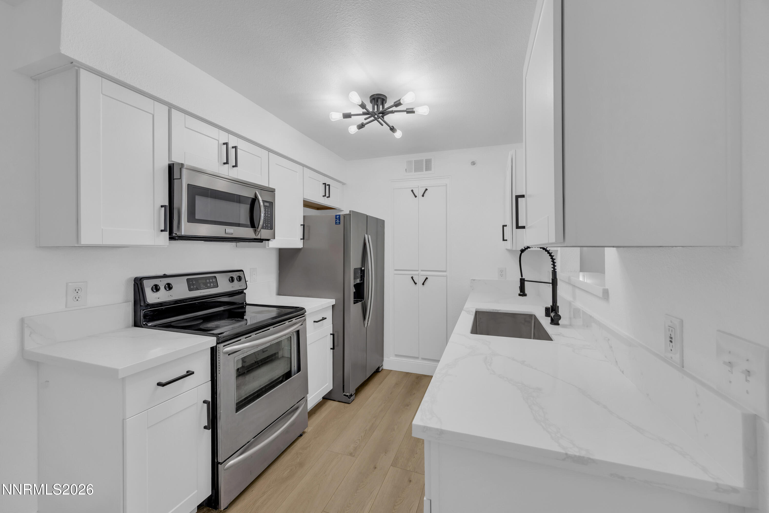 6850 Sharlands Avenue, Unit 2157 Reno, NV 89523 - Photo 6 of 43 28_img_3163