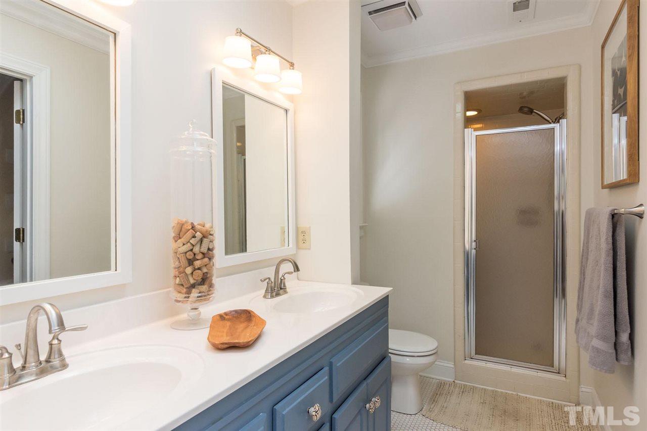 400 Robb Court Raleigh, NC 27615 - Photo 14 of 25 Gallery Image 14