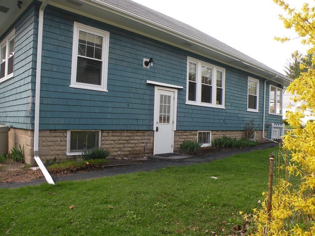 36 Rosedale Street Portland, ME 04103 - Photo 6 of 22 Side Entry