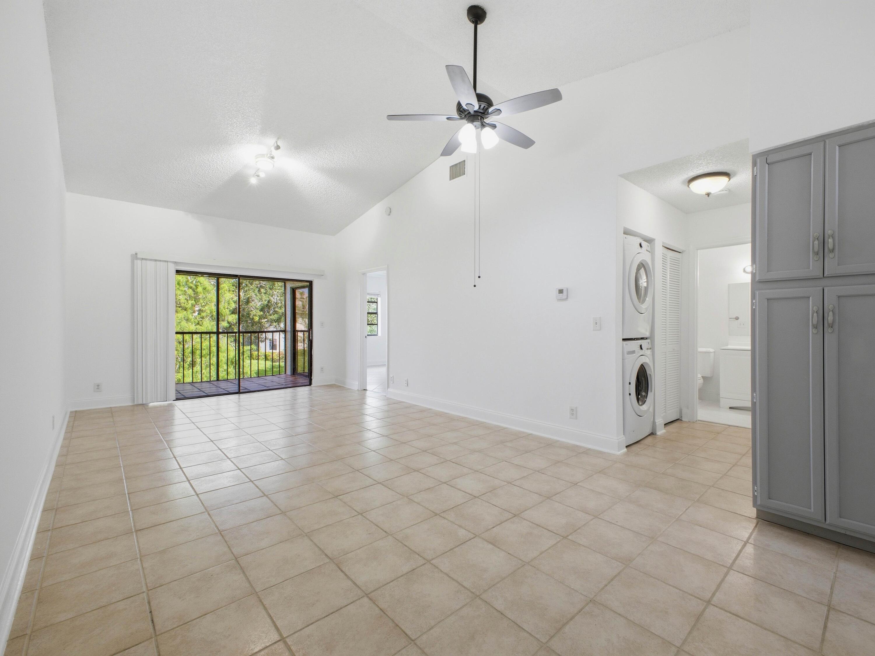 321 Norwood Terrace, Unit N221 Boca Raton, FL 33431 - Photo 7 of 36 Foyer to Living