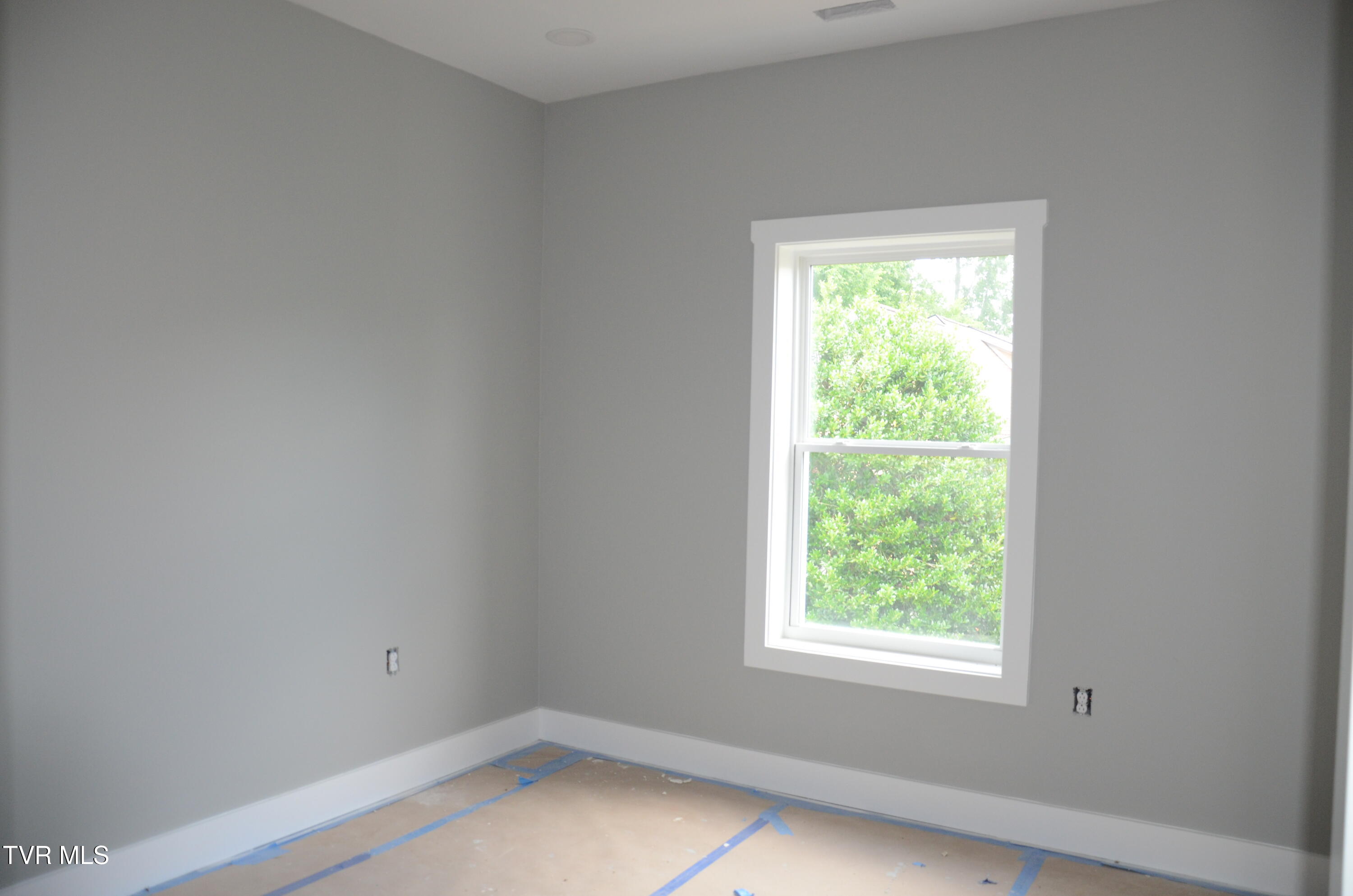 2350 Edinburgh Channel Road Kingsport, TN 37664 - Photo 23 of 24 DSC_0746