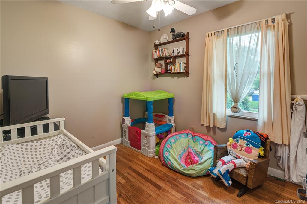 56 Ridge Road Asheville, NC 28803 - Photo 12 of 18 Gallery Image 12