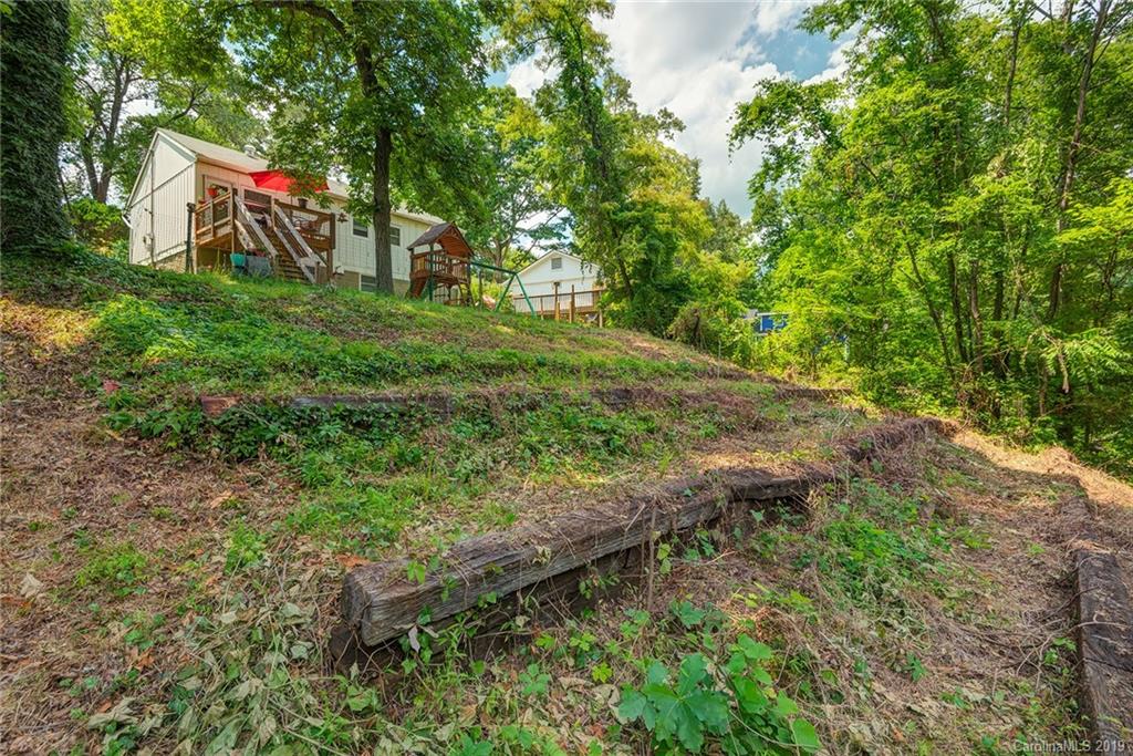56 Ridge Road Asheville, NC 28803 - Photo 17 of 18 Gallery Image 17