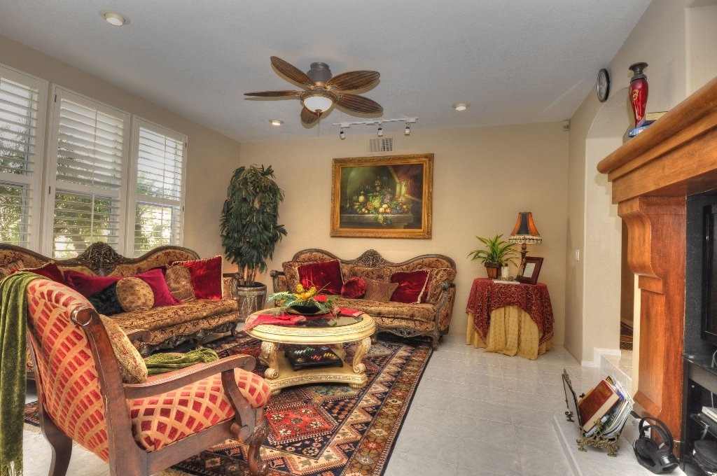 4899 Riding Ridge Road San Diego, CA 92130 - Photo 10 of 25