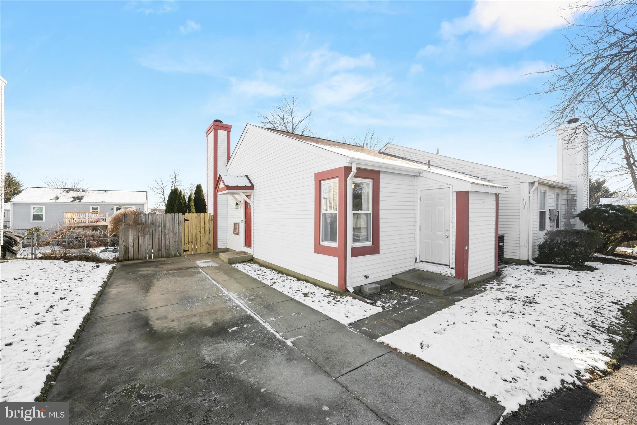 804 Chadwick Circle Frederick, MD 21701 - Photo 2 of 36 Front