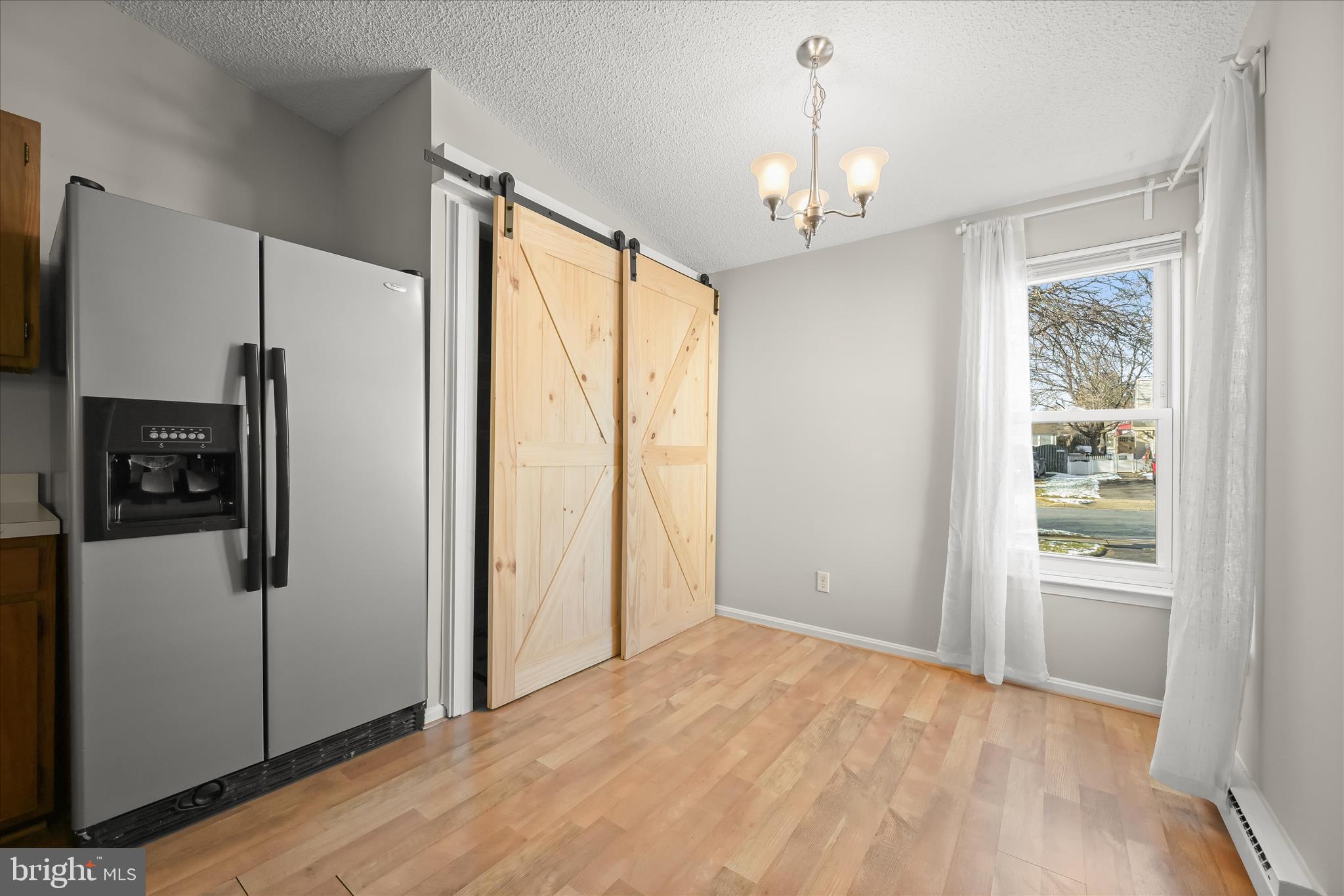 804 Chadwick Circle Frederick, MD 21701 - Photo 6 of 36 Dining Area