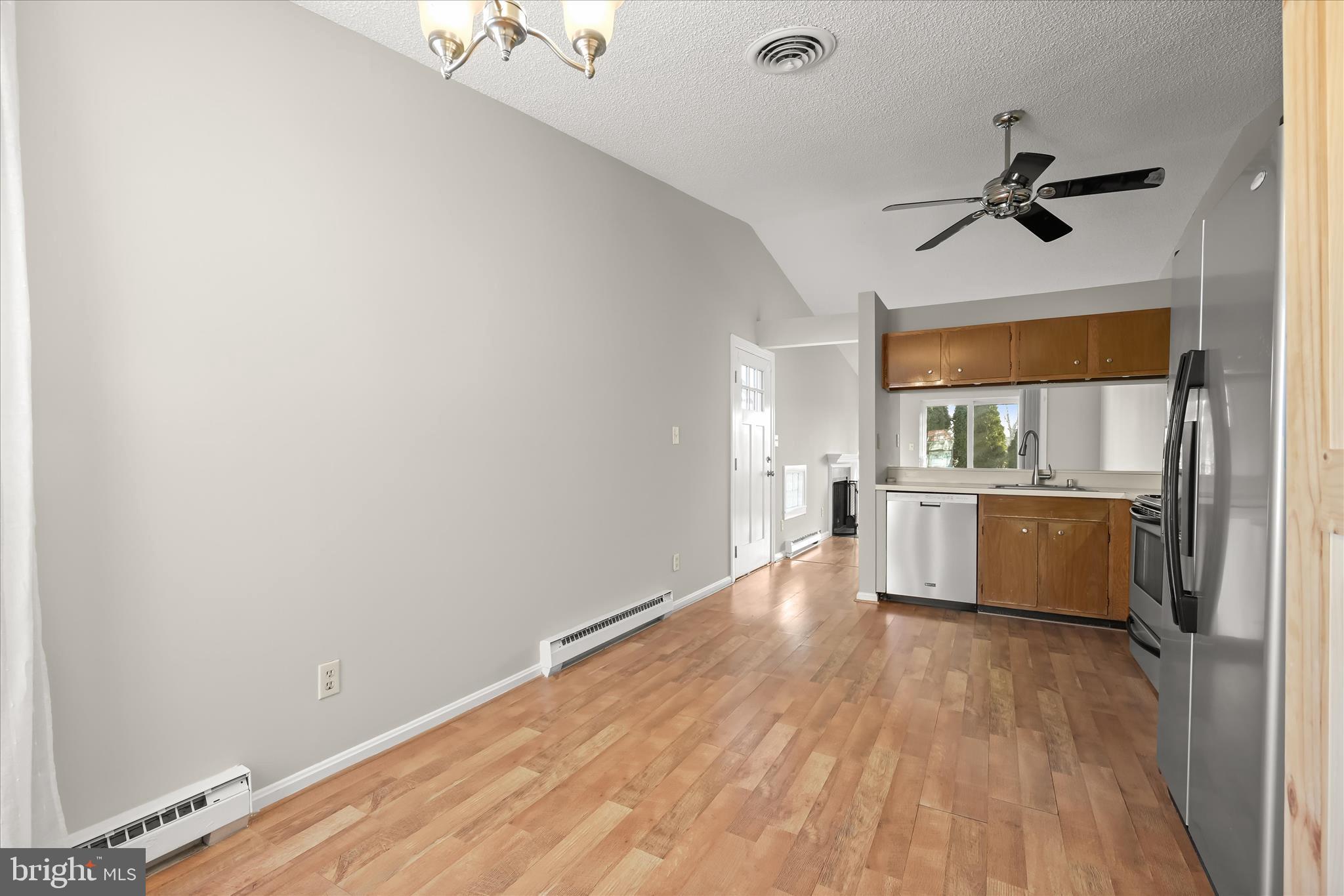 804 Chadwick Circle Frederick, MD 21701 - Photo 8 of 36 Eat-in Kitchen