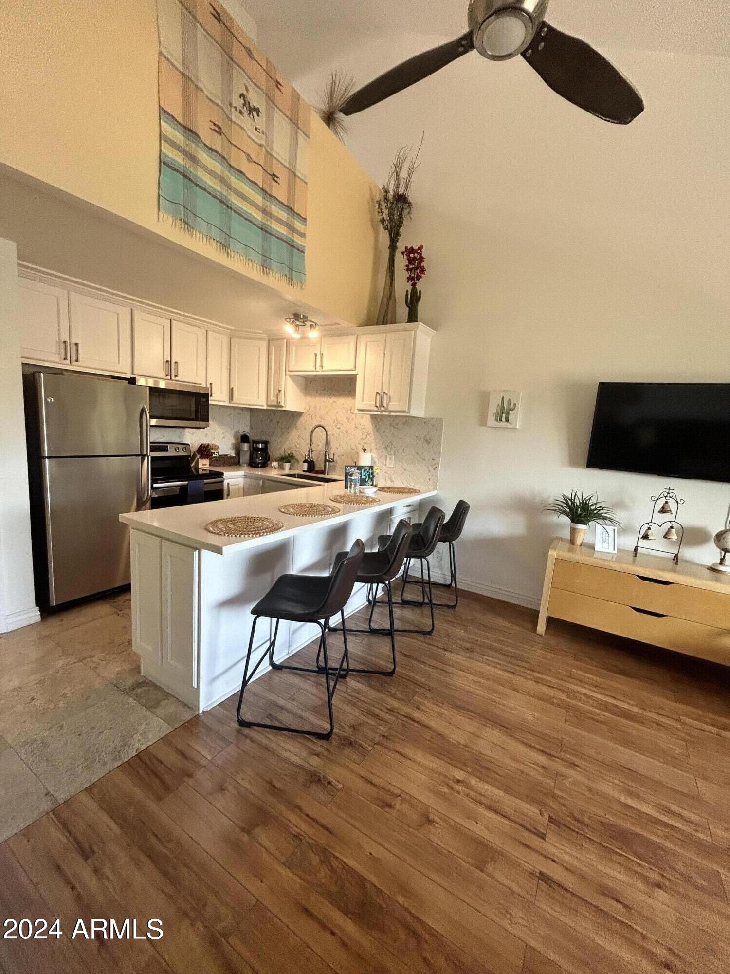 8055 East Thomas Road, Unit E108 Scottsdale, AZ 85251 - Photo 2 of 23 IMG_4789