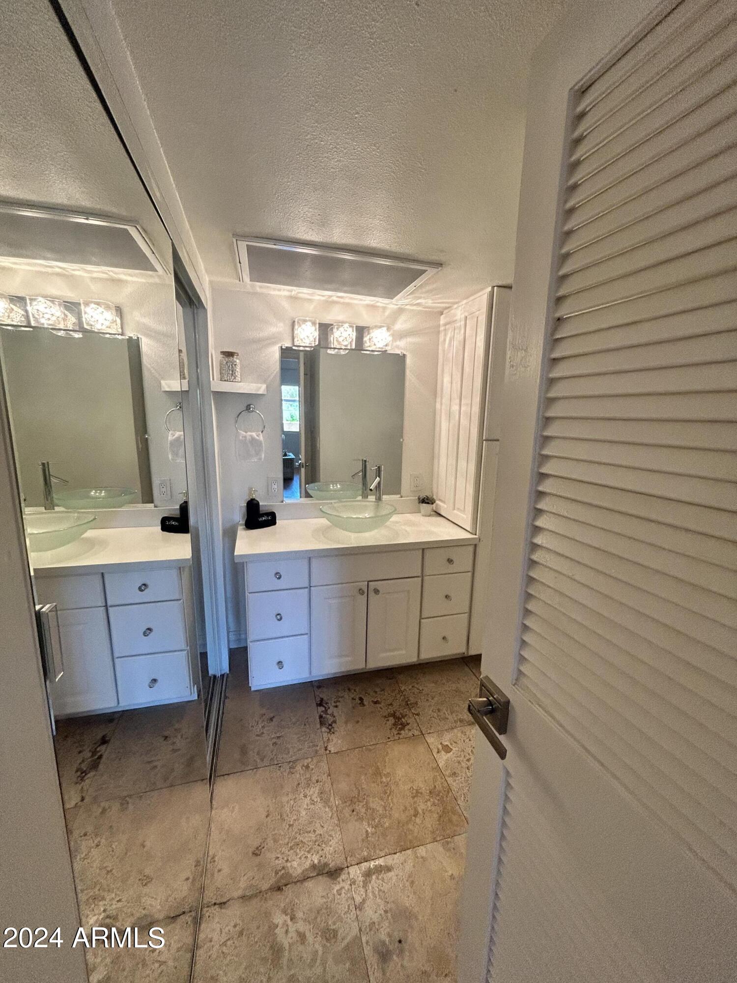 8055 East Thomas Road, Unit E108 Scottsdale, AZ 85251 - Photo 7 of 23 IMG_4785