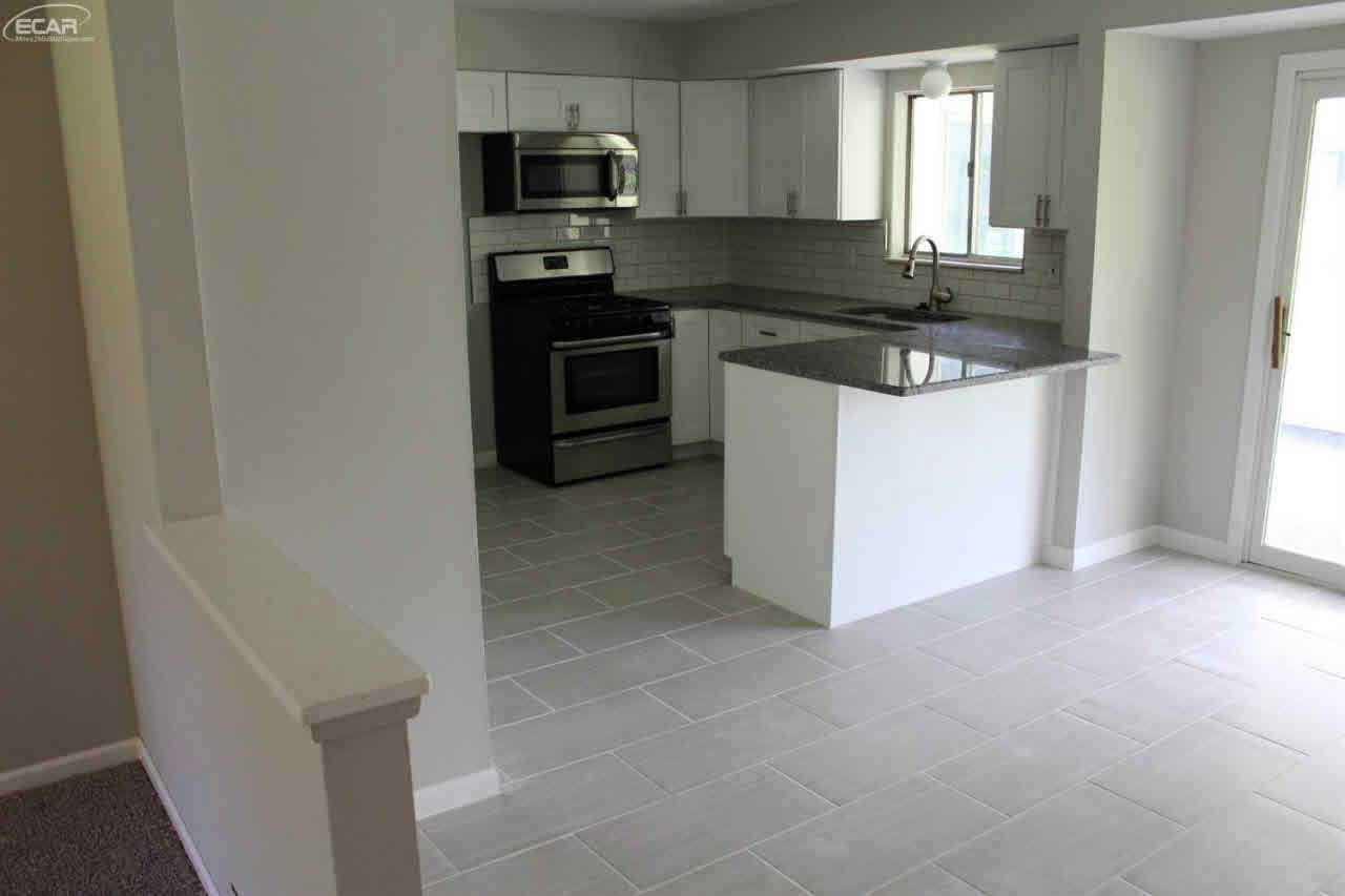 8139 Torrey Road Grand Blanc, MI 48439 - Photo 17 of 30 21318252-16.JPG