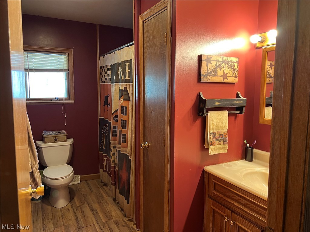 20483 Ranger Lane Freeport, OH 43973 - Photo 7 of 20 Main Bathroom