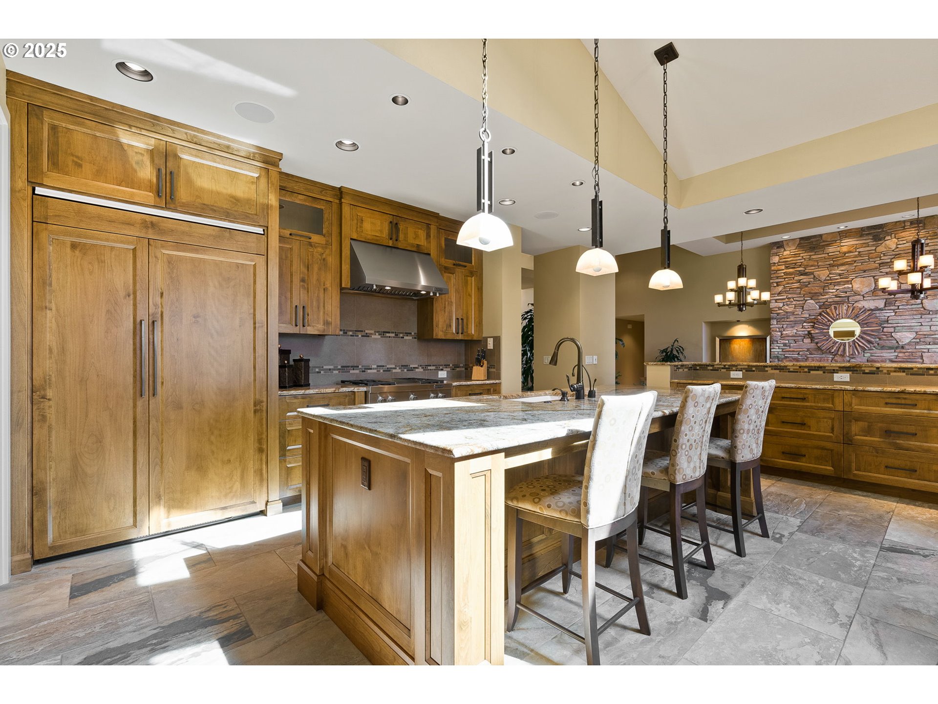 14217 155th Terrace Portland, OR 97224 - Photo 16 of 41 a kitchen with a table and chairs