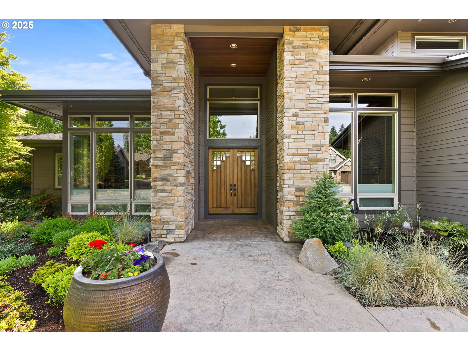 14217 155th Terrace Portland, OR 97224 - Photo 9 of 41 a house view with a outdoor space