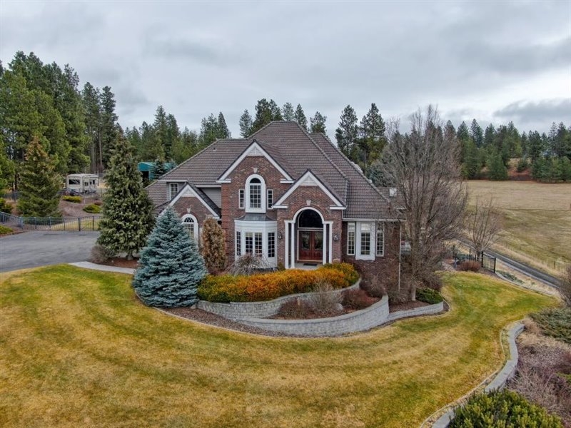 3709 South Conklin Road Greenacres, WA 99016 - Photo 2 of 48 Gallery Image 2