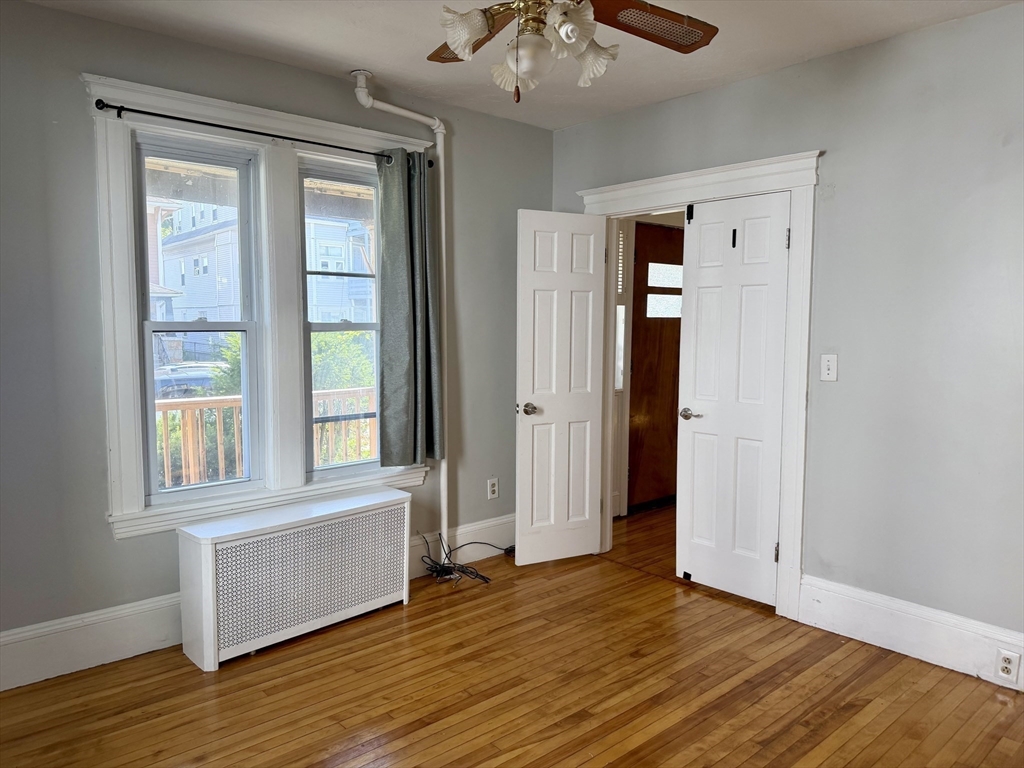 31 Stoneland Road Worcester, MA 01603 - Photo 13 of 33