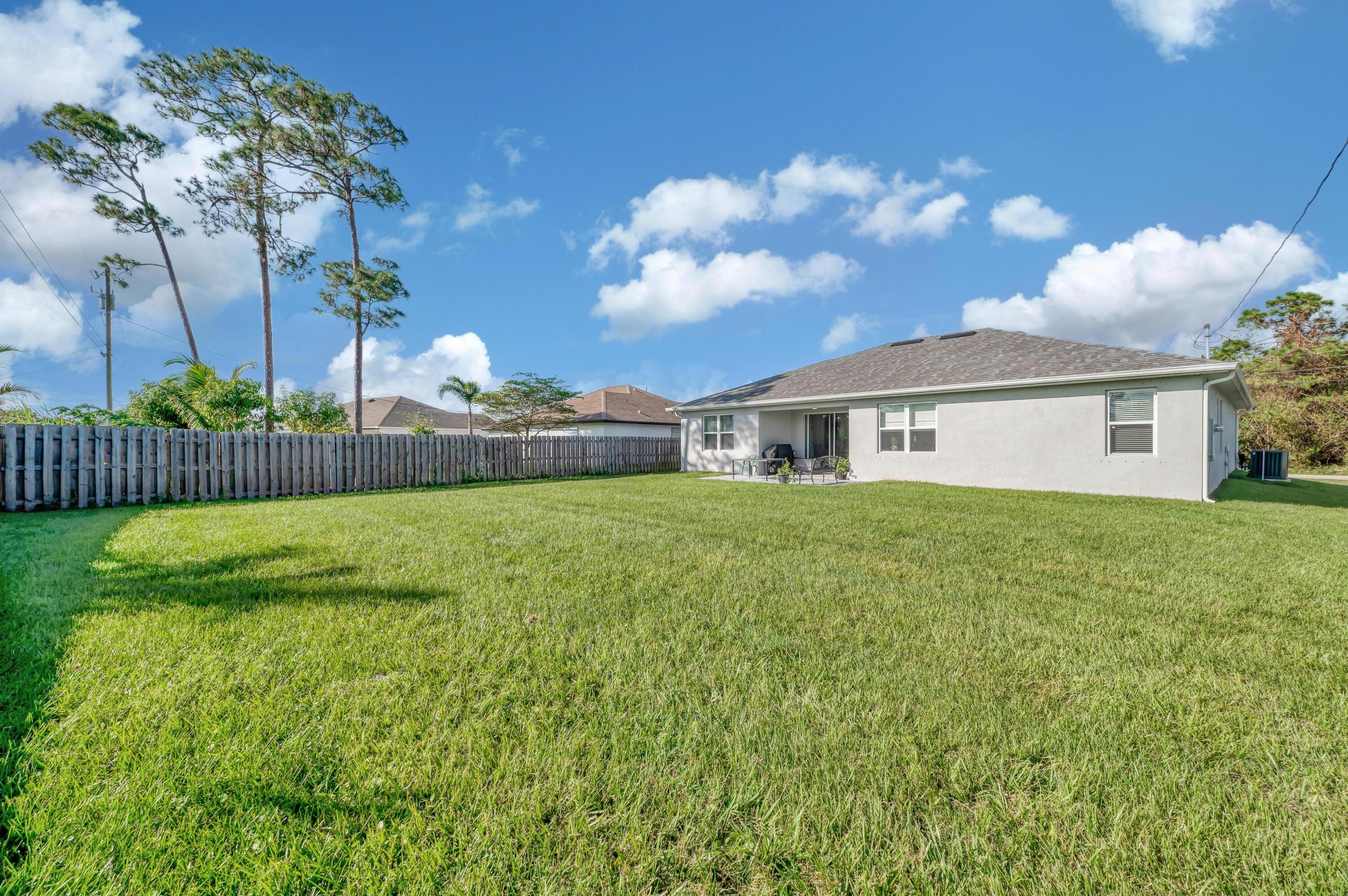 148 Southwest Sea Lion Road Port St. Lucie, FL 34953 - Photo 37 of 42 dsc_2724