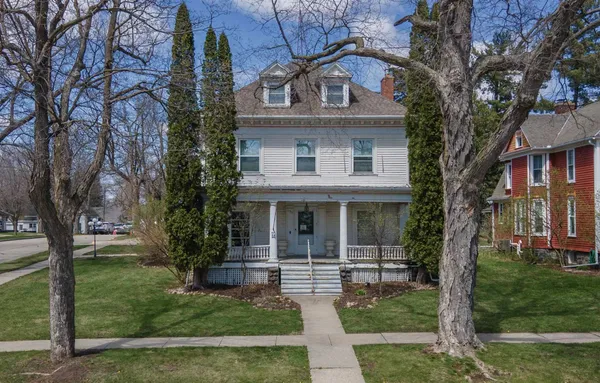 $219,980 | 195 East Park Avenue, Berlin, WI 54923