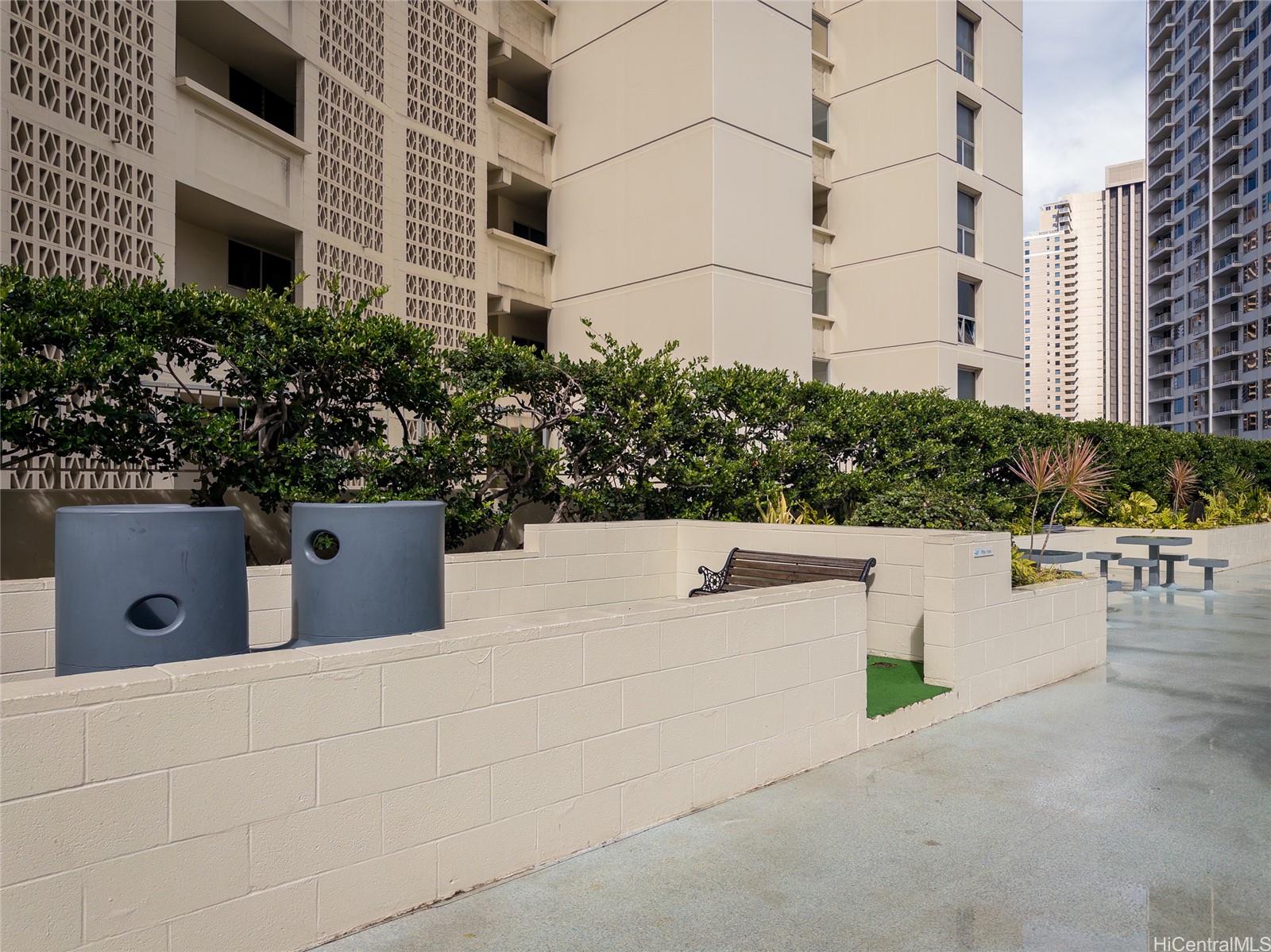 469 Ena Road, Unit 2301 Honolulu, HI 96815 - Photo 17 of 18