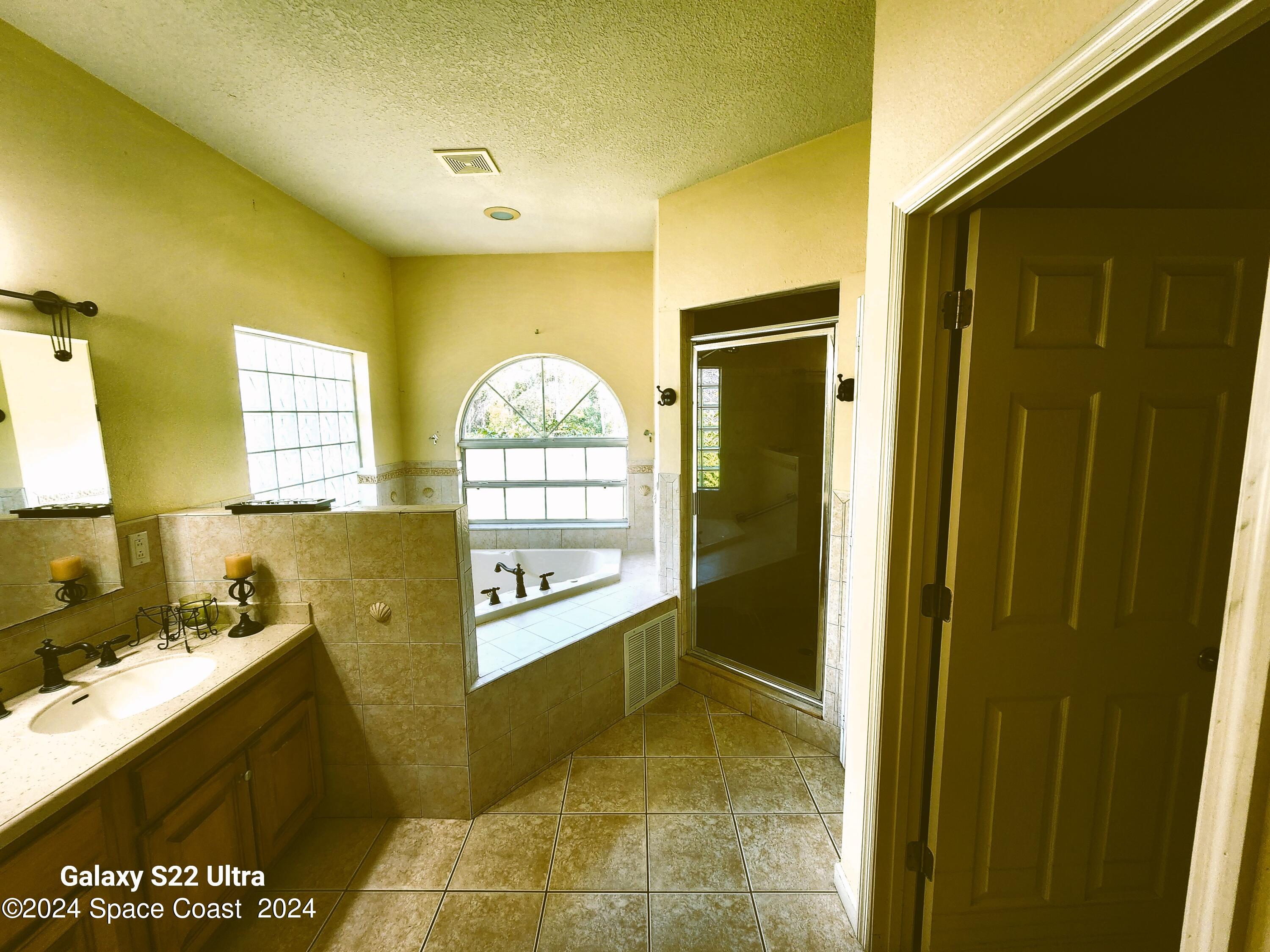 253 Saybrook Road Southwest Palm Bay, FL 32908 - Photo 26 of 37 20240929_141221