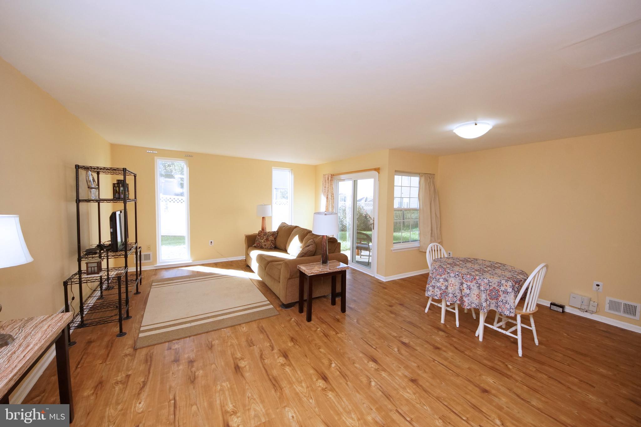 43 Geraldine Road East Windsor, NJ 08520 - Photo 2 of 28 Gallery Image 2