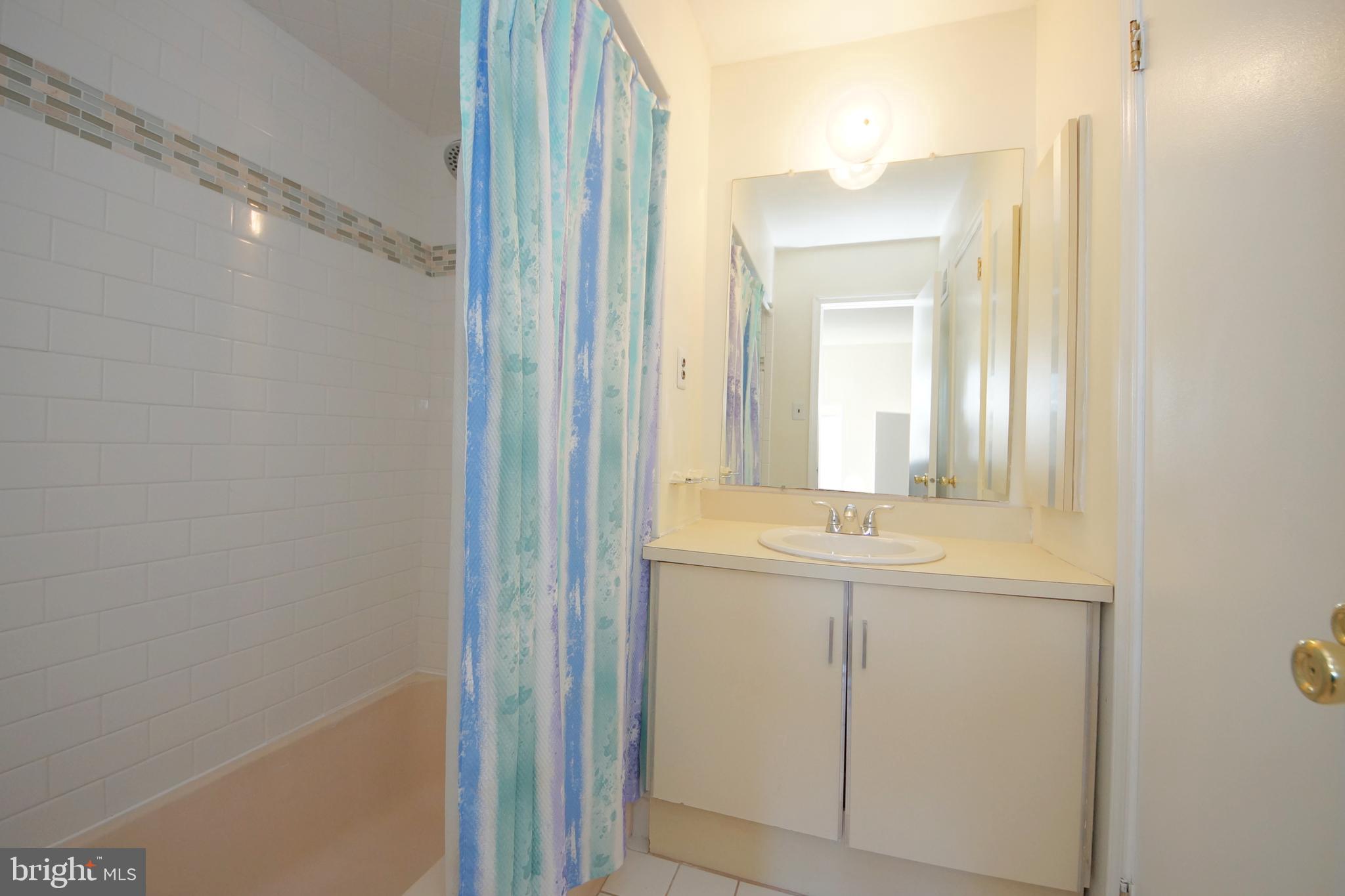 43 Geraldine Road East Windsor, NJ 08520 - Photo 18 of 28 Gallery Image 18