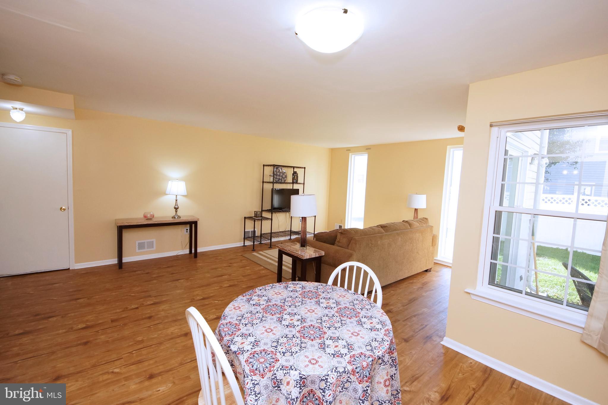 43 Geraldine Road East Windsor, NJ 08520 - Photo 7 of 28 Gallery Image 7