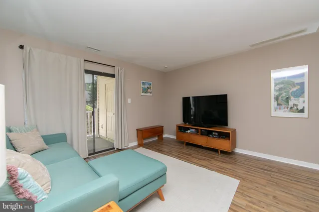 $185,000 | 1511 Roberts Way, Voorhees, NJ 08043