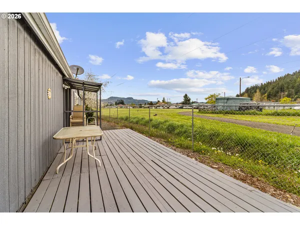 $199,999 | 658 South 57th Street, Unit 14, Springfield, OR 97478