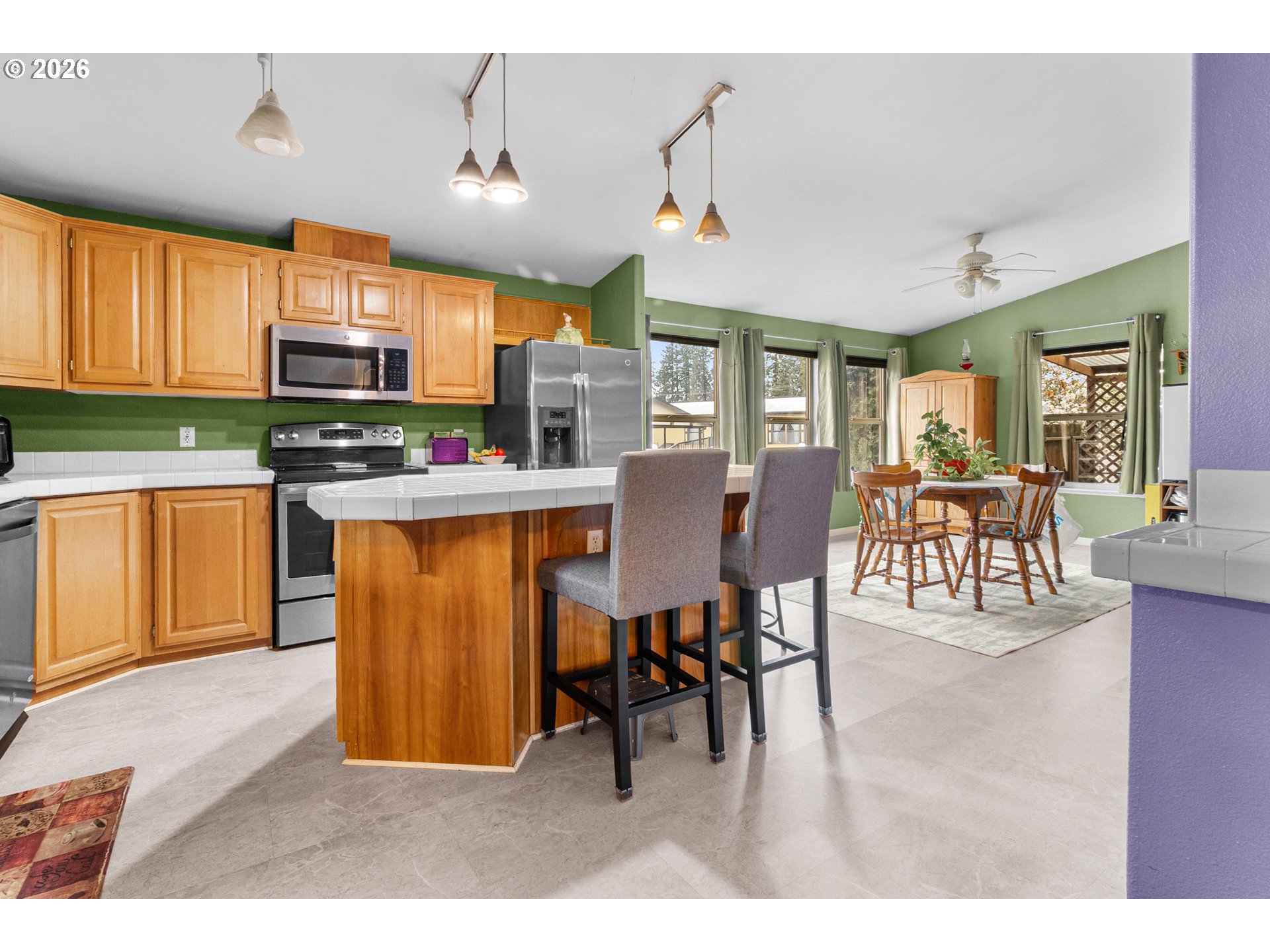 658 South 57th Street, Unit 14 Springfield, OR 97478 - Photo 10 of 29