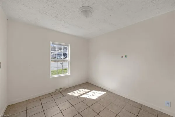 $225,000 | 349 West Harden Street, Graham, NC 27253