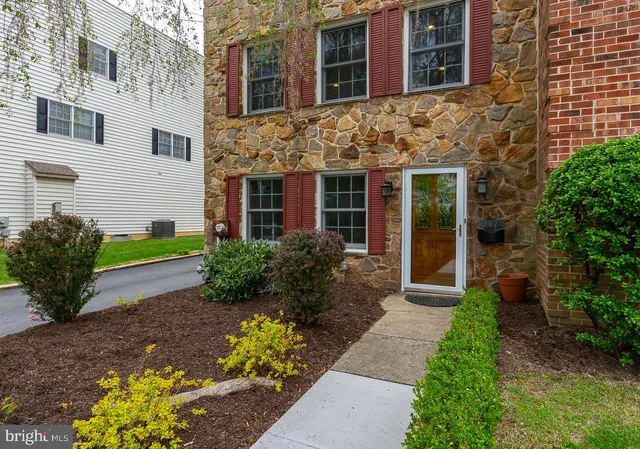 $3,900 | 107 Haldeman Street, Media, PA 19063