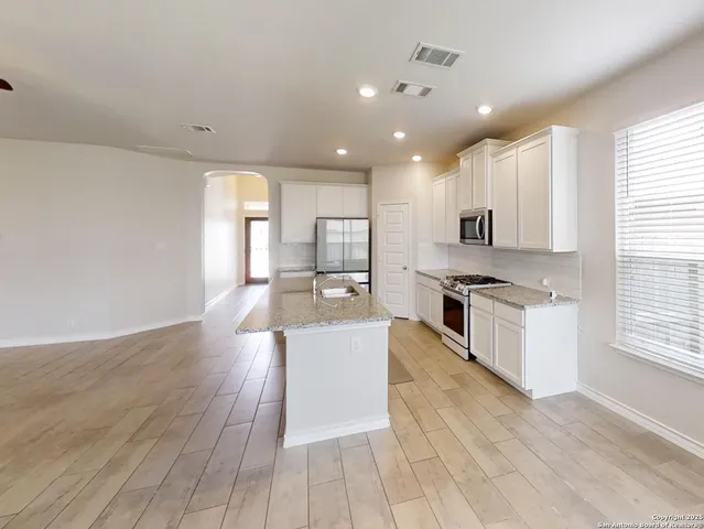 $2,600 | 602 Steele Shallows, Cibolo, TX 78108