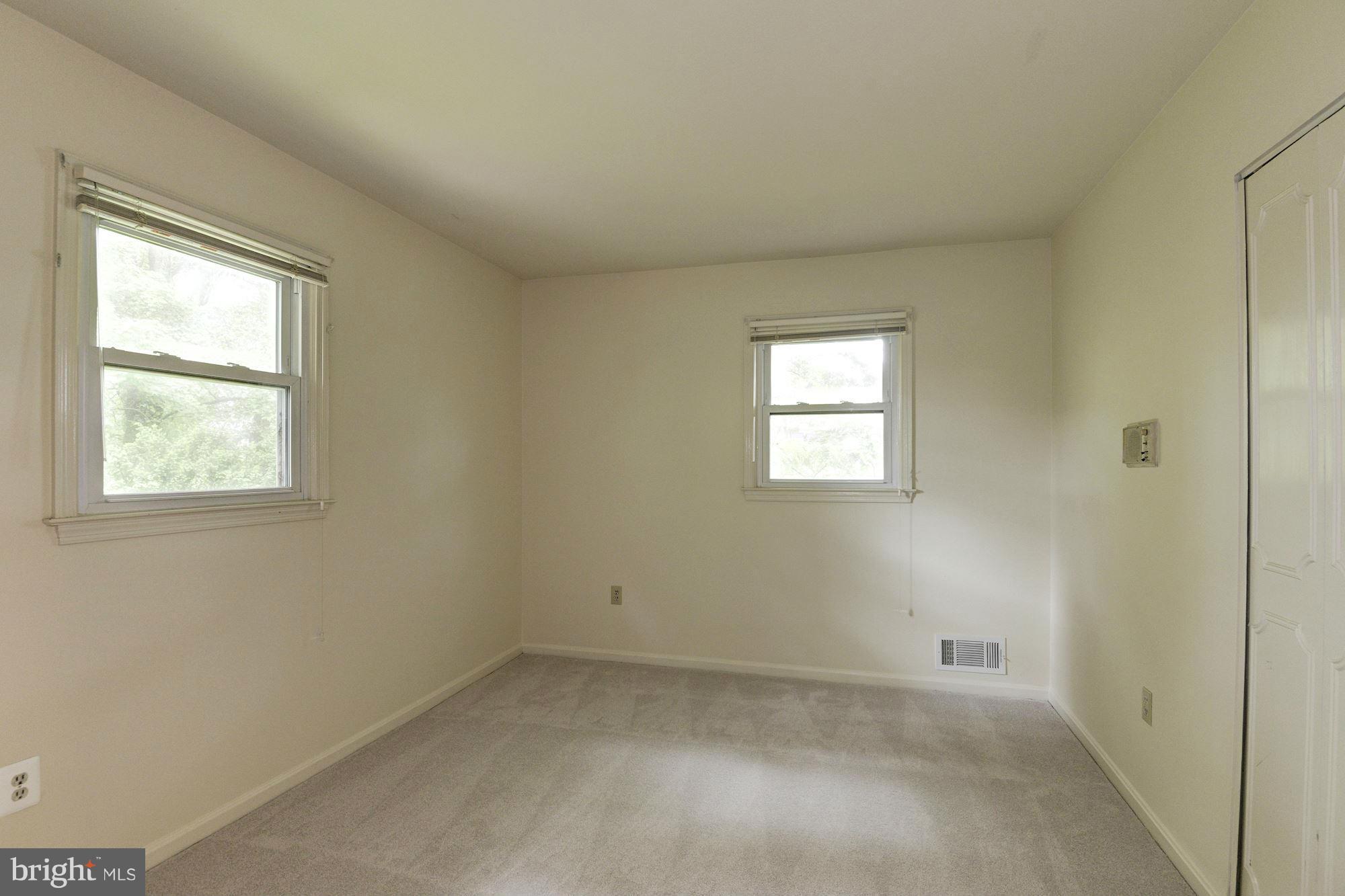 1305 Forestwood Drive McLean, VA 22101 - Photo 17 of 30 an empty room with a window