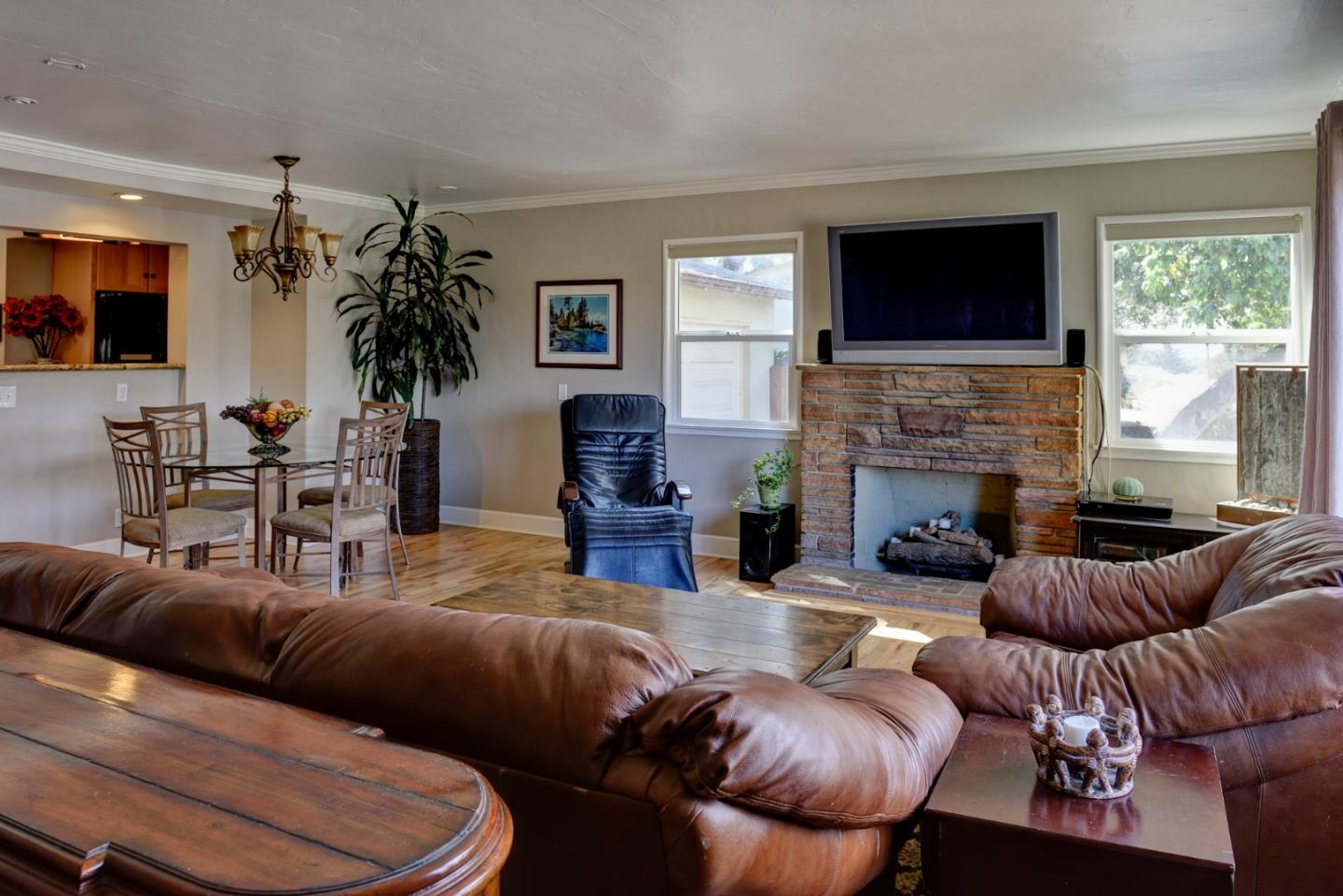995 Paloma Road Del Rey Oaks, CA 93940 - Photo 3 of 13 Gallery Image 3