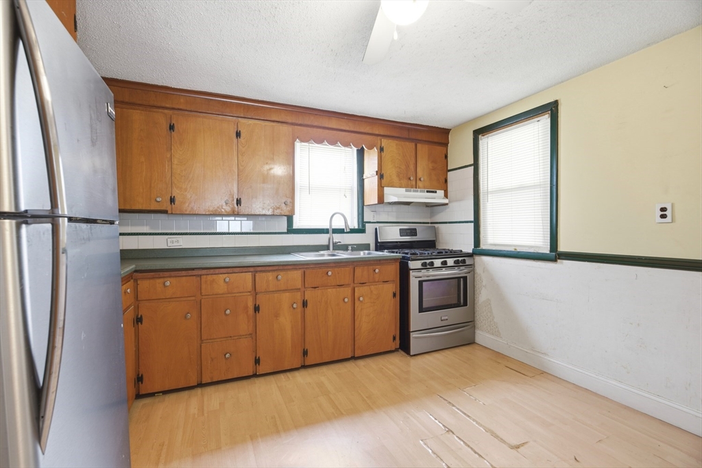 10 Jones Street Cumberland, RI 02864 - Photo 5 of 17
