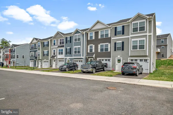 $1,835 | 495 South Spring Garden Street, Unit 109, Carlisle, PA 17013